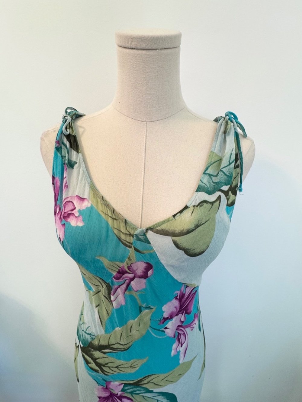 Jean Basic Turquoise Tropical Floral Maxi Dress - Picture 4 of 9